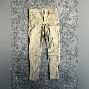 American eagle khaki size 4